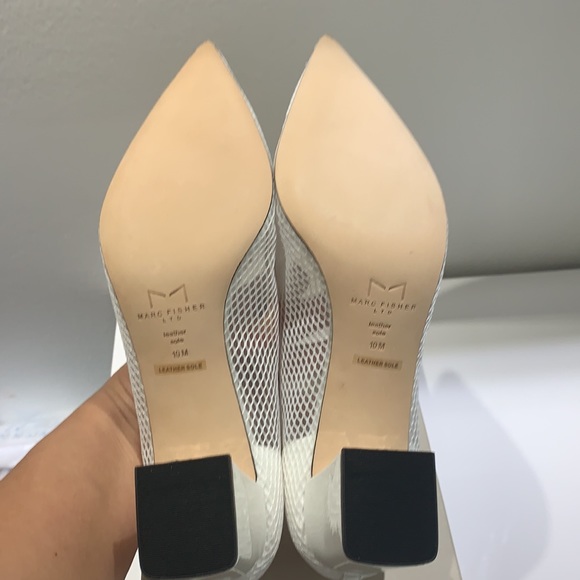 NIB Marc Fisher LTD Zesty White Fabric Heels size 10M - Picture 12 of 13